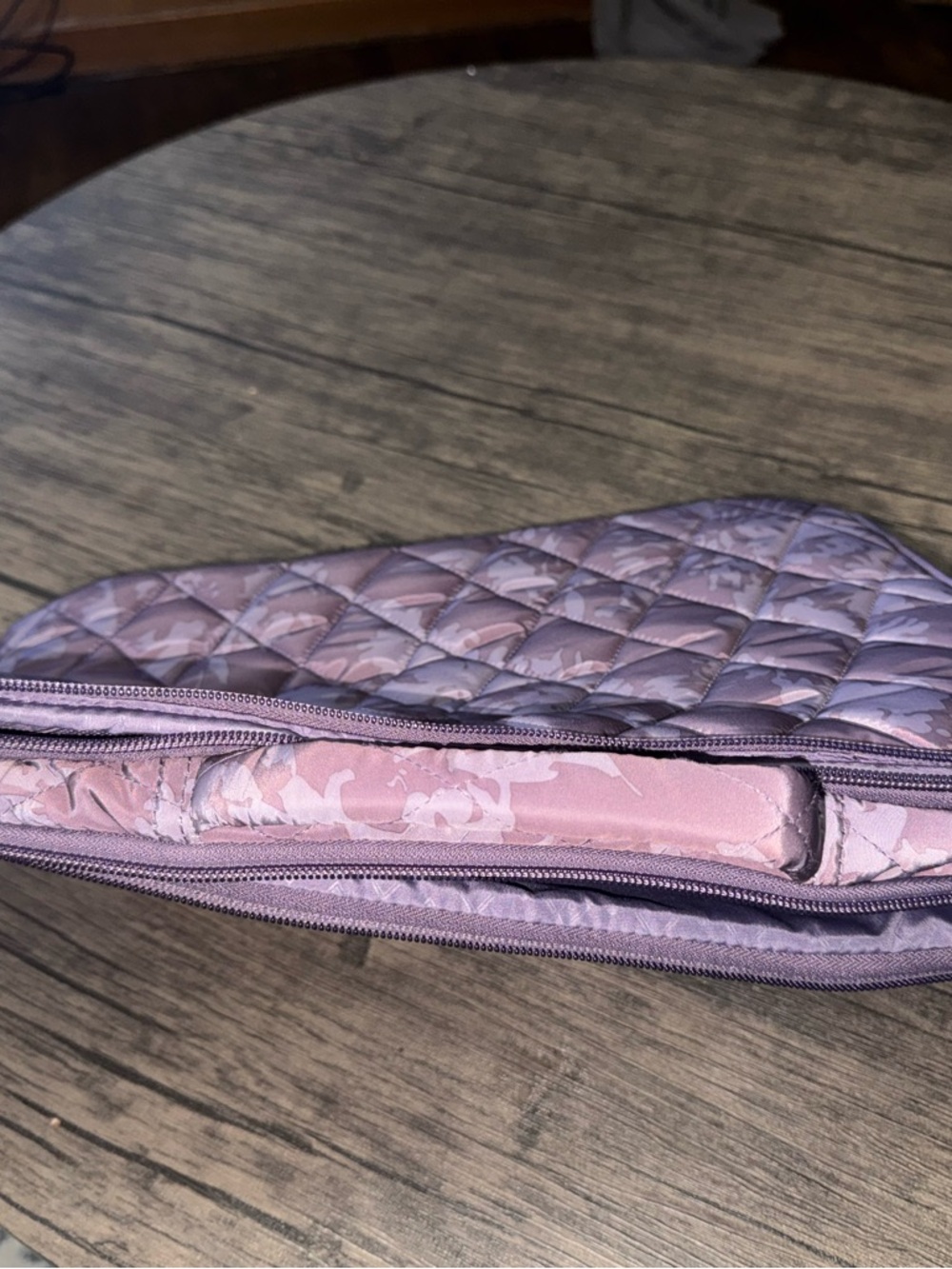 NWT Vera Bradley Ultralight Laptop Workstation Crossbody Tonal Chrysanthemums - Picture 7 of 14